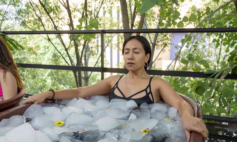 Six amazing health benefits of ice baths